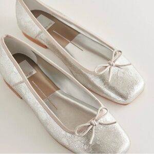 Dolce Vita Anisa Ballet Flats Shoes Silver Leather 7.5